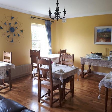 The Creggs Bed & Breakfast Баливоган Екстериор снимка