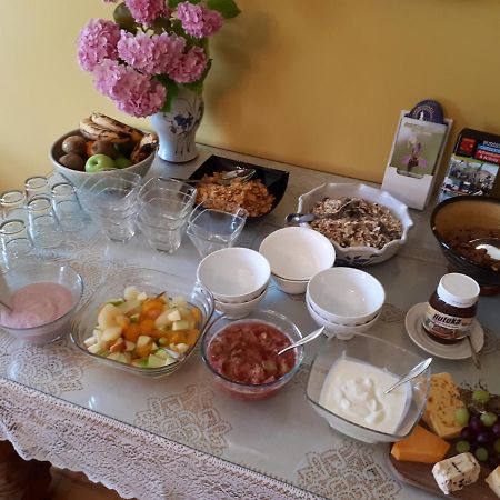 The Creggs Bed & Breakfast Баливоган Екстериор снимка